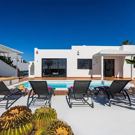 Tao Коста Бланка